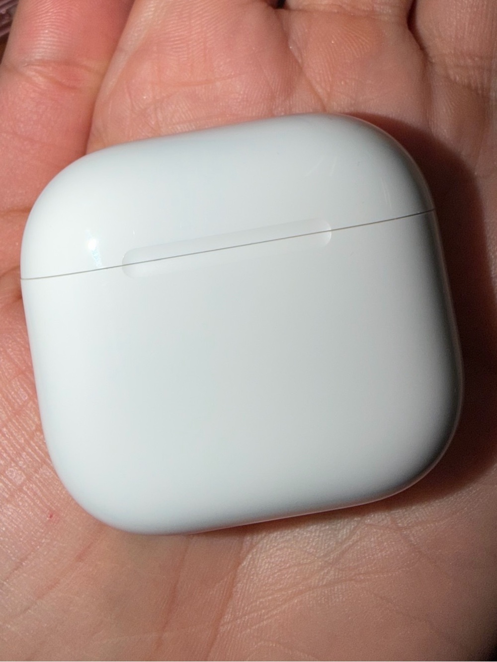 Apple Airpods 4 with Noise Cancellation and Pink Case - Picture 4 of 11